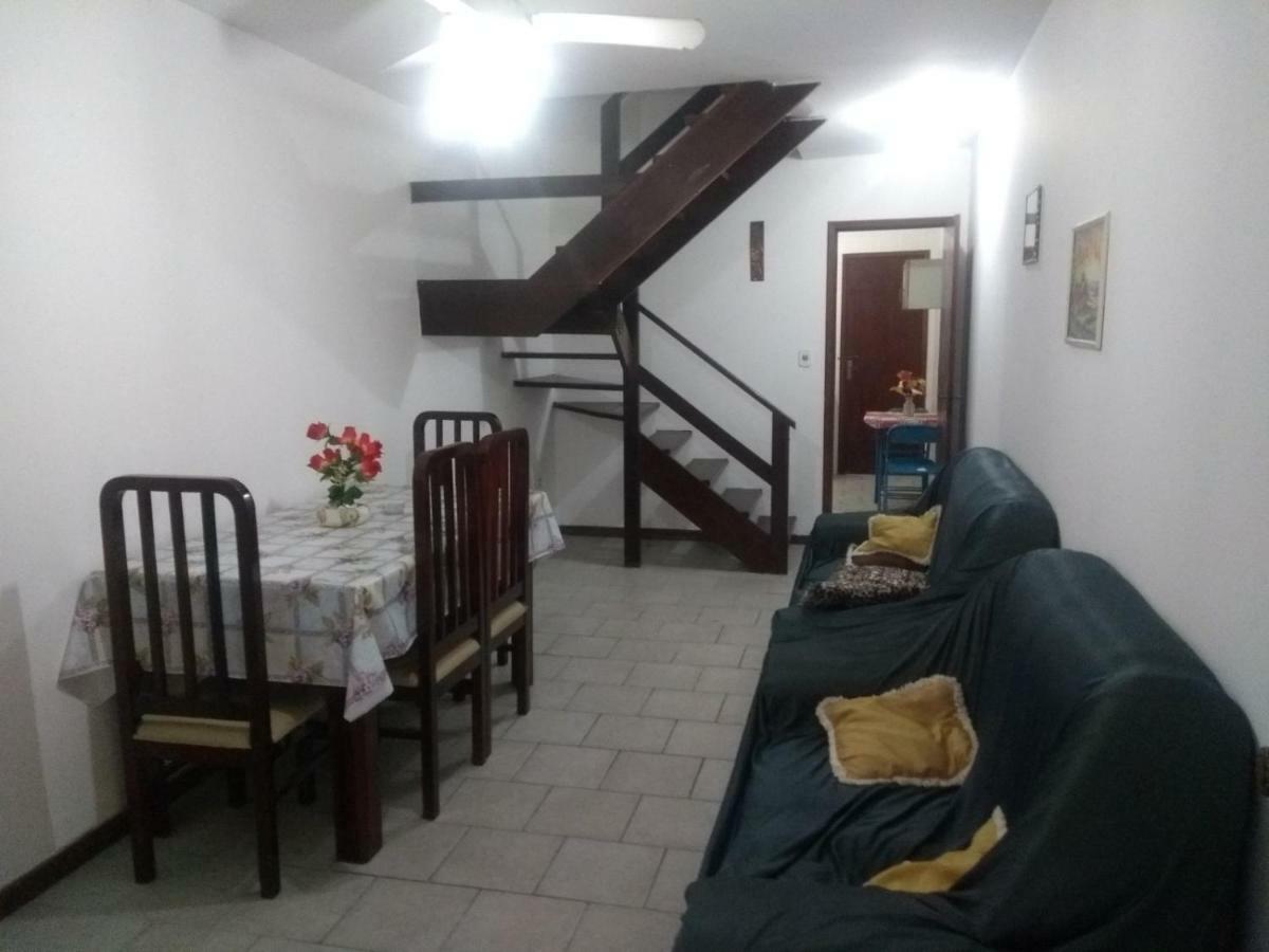 Casa Com 2 Quartos Em Condominio Кабу-Фриу Экстерьер фото